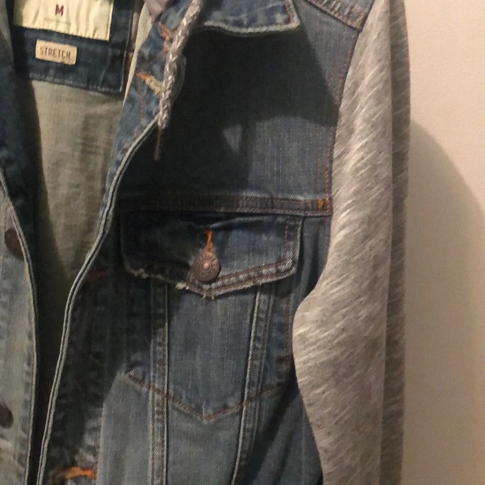 Denim jacket - Picture 2 of 5